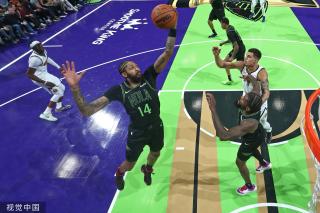 界网球迷的 界网球迷的