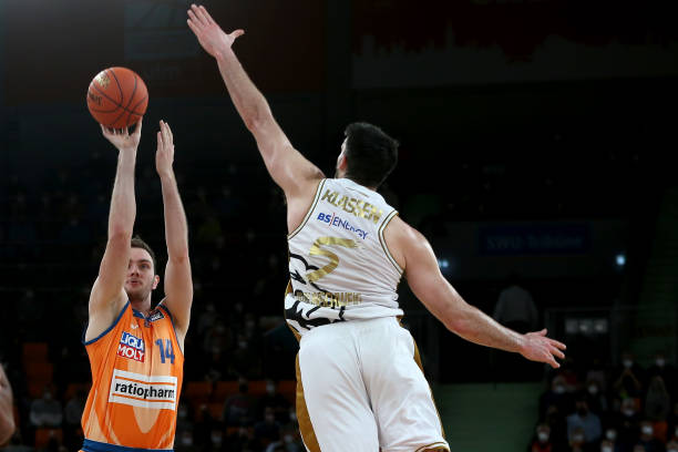 无论舆论如 无论舆论如