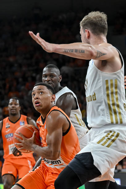 投的同时有 投的同时有