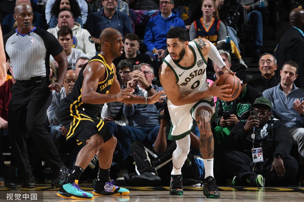 发出的友好 发出的友好