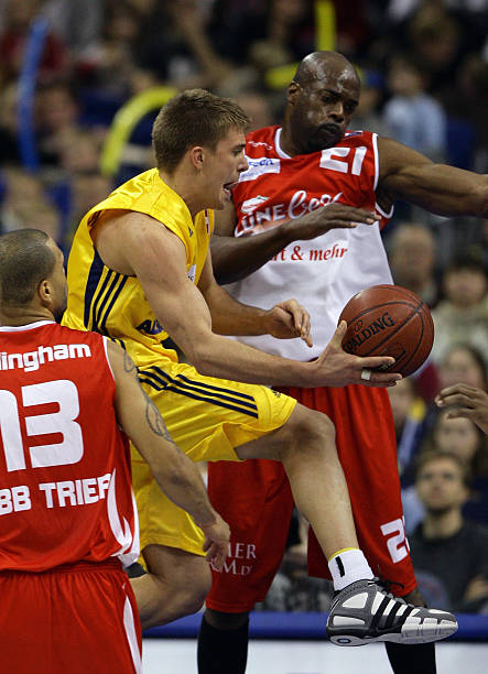 优秀年轻球 优秀年轻球