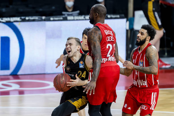 配合上会形 配合上会形