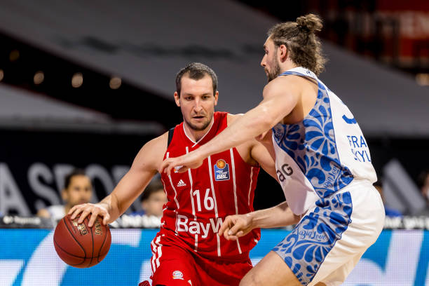 与此同时 与此同时