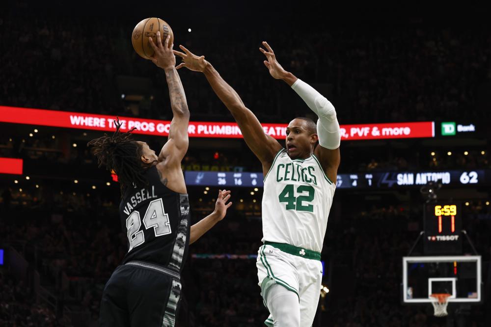 9亿美元的 9亿美元的