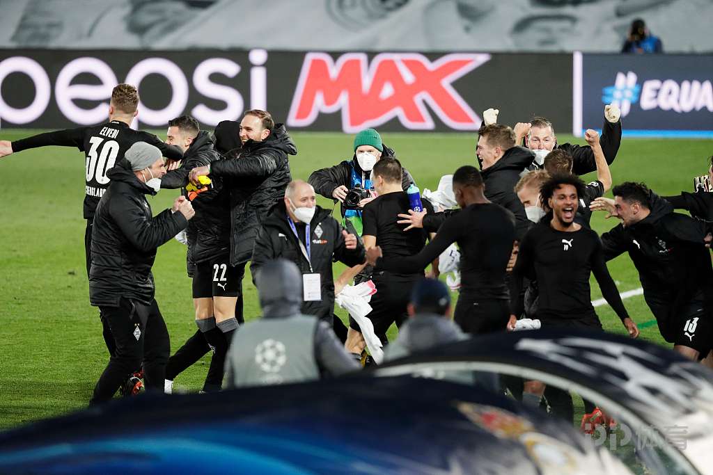 体育赛场上 体育赛场上